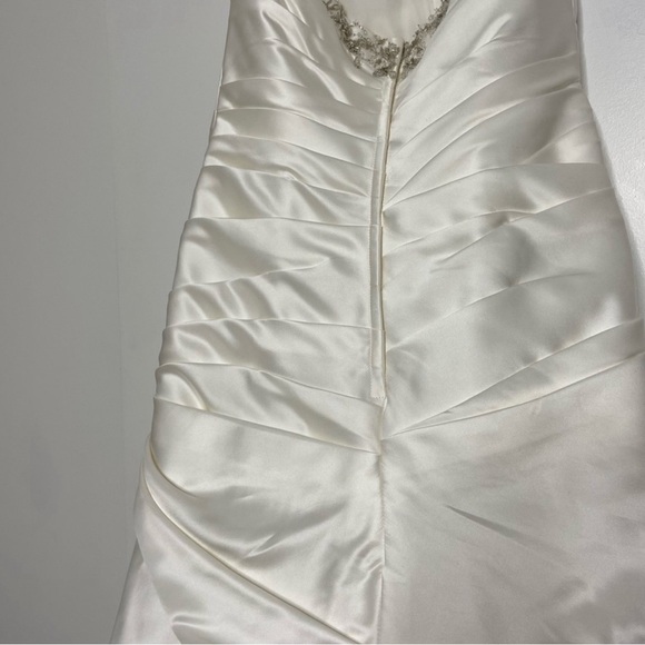 David's Bridal Strapless Wedding Dress Style WG9828 Ivory Size 8 - Picture 13 of 14